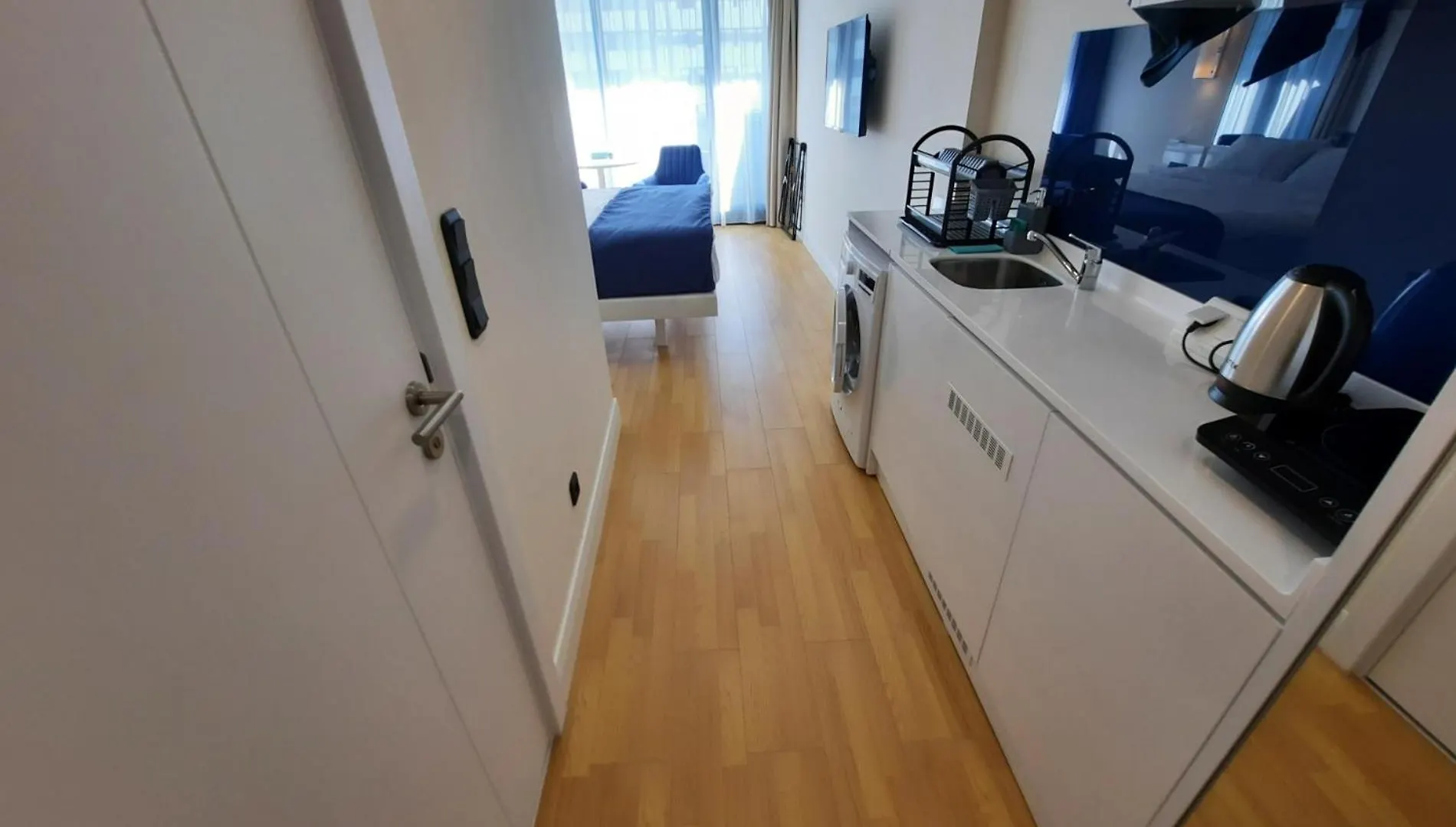 Studio Apartment Batumi 0*,